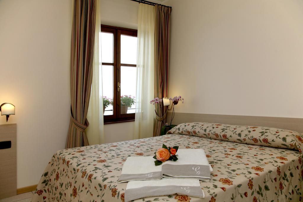 Locanda Le Palafitte Bardolino Chambre photo