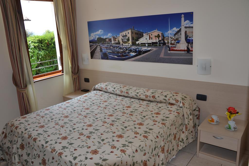 Locanda Le Palafitte Bardolino Chambre photo