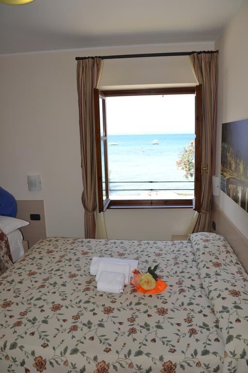 Locanda Le Palafitte Bardolino Chambre photo