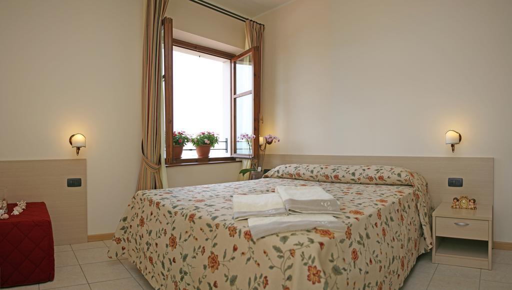 Locanda Le Palafitte Bardolino Chambre photo